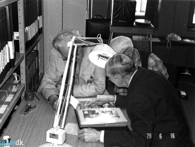 Lokalhistorisk Arkiv Østergade 2 6600 Vejen. På billedet ses: Georg   Schlünssen Peter Schlünssen  og Jens Nielsen.