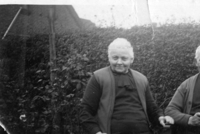 Mælkehandler   Marie og Søren Buhl,  Læborg.
Alma og Mary`s forældre.